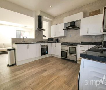 1 bedroom in a house share to rent - Photo 4