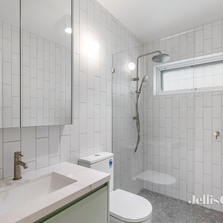 2/11A Darling St, South Yarra - Photo 1