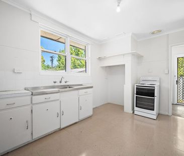 3 Wedge Crescent, Turner ACT 2612 - House For Rent | Domain - Photo 3