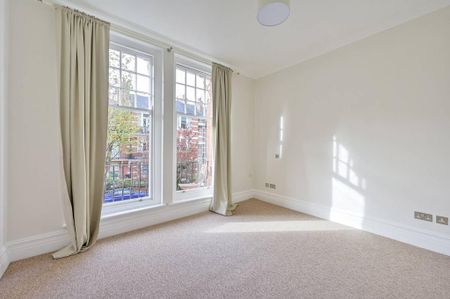3 bedroom flat to rent - Photo 4