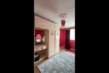 3 Bed Terraced House, Hanover Park, SE15 - Photo 4