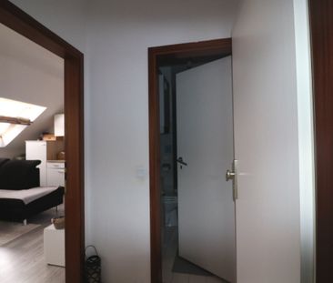 * NEST FÜR SINGLES MIT GARTENNUTZUNG! 2 ZI-DG Whg. in St. Tönis, Kr... - Foto 1