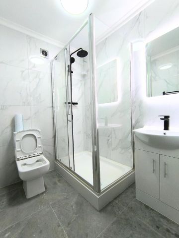 Room in a Shared House, Upper Tooting Road, SW17 - Photo 4