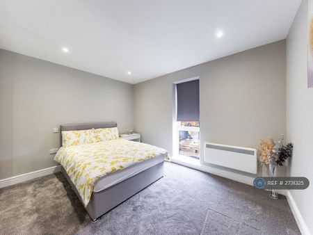 2 bedroom flat to rent - Photo 3