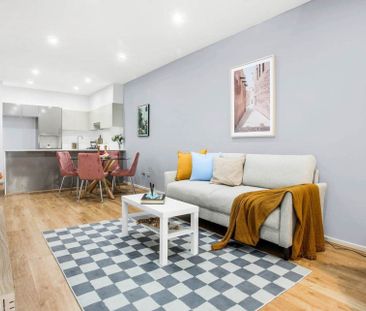 Stunning 2 Bedroom Apartment!! - Photo 3