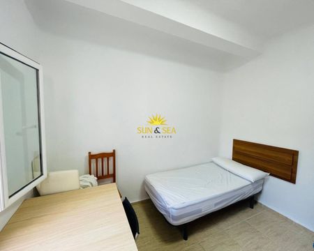 APARTMENT FOR RENT IN CARTAGENA, 4 BEDROOMS AND 2 BATHROOMS - Photo 4