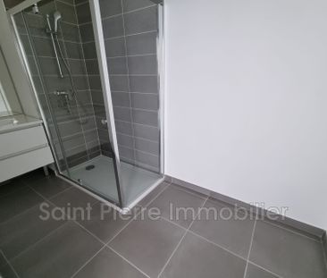 Location Appartement 2 pièces 40m² ST LAURENT DU VAR 06700 - Photo 4