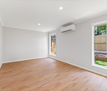 Stunning Family Home in Logan Reserve - Photo 5