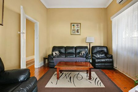 25 Cramer Street, Preston VIC 3072 - Photo 2