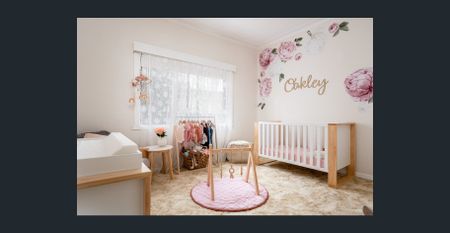 Three Bedroom Family Home! - Photo 2