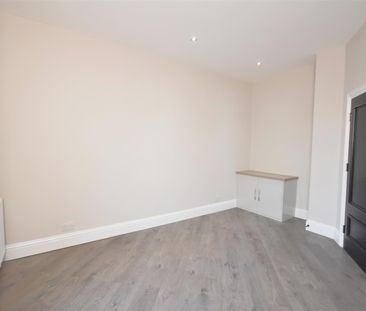 Park Road North, Birkenhead - Photo 1