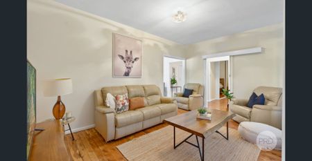 Charming 3-Bedroom Home with Large Yard & Outdoor Entertaining – Prime St Marys Location! - Photo 4