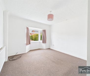 2 bedroom bungalow to rent - Photo 4