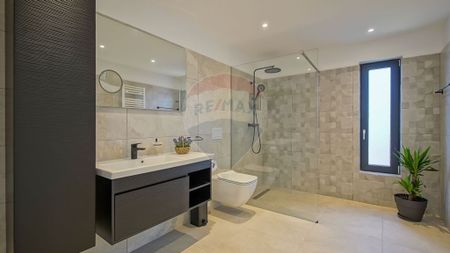 Casă modernă 3 camere, prima închiriere, în Ghimbav - Fotografie 4