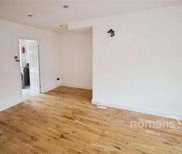 3 bedroom terraced house to rent - Photo 6