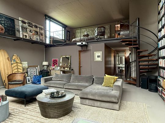 70s Architekten-Ikone: Extravagantes Loft-Wohnen an der Goldküste - Foto 1