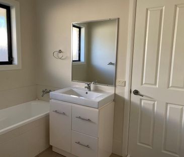 Lowset Brick and Tile Home - Photo 5