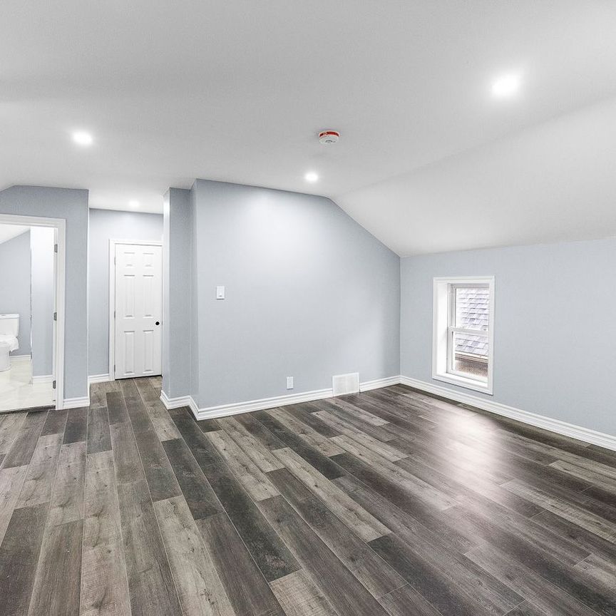 For Lease - 30 Division Street Unit# UPPER, St. Catharines, Ontario - Photo 1