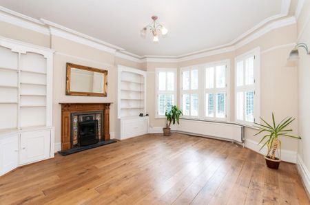 5 bedroom detached house to rent - Photo 2