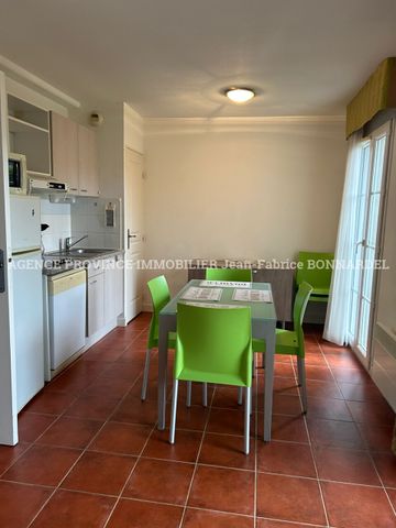 Location Appartement 2 pièces 34m² STE CECILE LES VIGNES 84290 - Photo 4