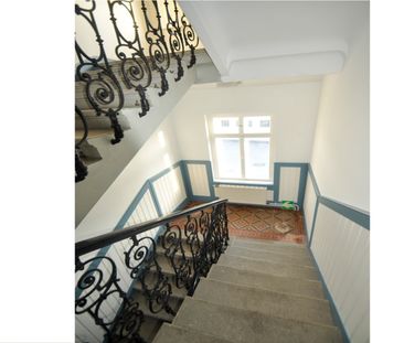 Villa in frequentierter und repräsentativer Lage! Ideal als Rechtsa... - Photo 3