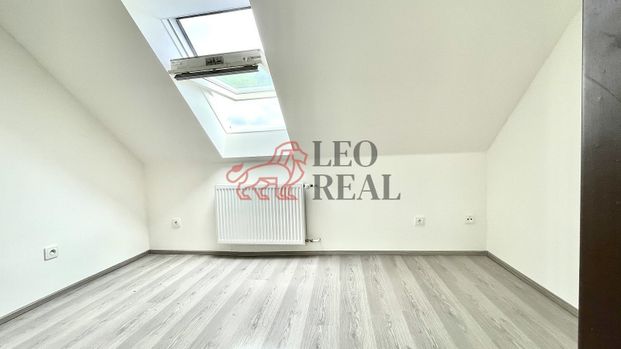 Pronájem bytu 1+1 20 m² - Fotografie 1