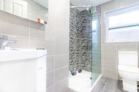 Brentwood Avenue, Jesmond - Photo 3