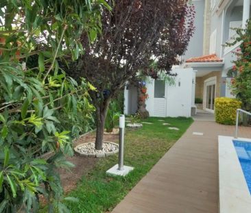 4-bedroom apartment for rent in Seixal. - Photo 5
