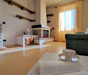 Appartamento di pregio in villa bifamiliare con ingresso indipenden... - Photo 4