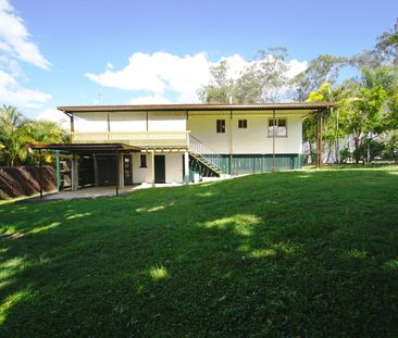 ULTIMATE LOCATION WITH COVERED DECKS + FULLY FENCED + SIDE ACCESS +... - Photo 5