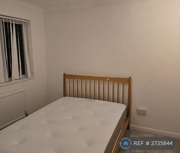 1 bedroom in a house share to rent - Photo 4