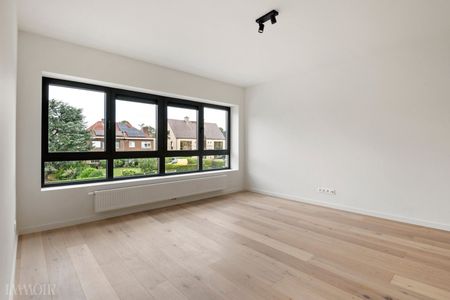 Ruime gezinswoning met tuin en polyvalente bureauruimte in Mechelen. - Foto 5