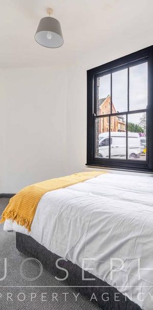 1 bedroom in a house share to rent - Photo 1