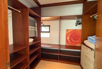 Excellent 1 bedroom flat with generous areas well located in Albufeira.