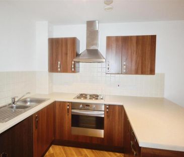 2 bedroom apartment to rent - Photo 4