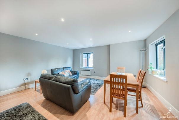 Spire Court, 26 Manor Road, Edgbaston - Photo 1