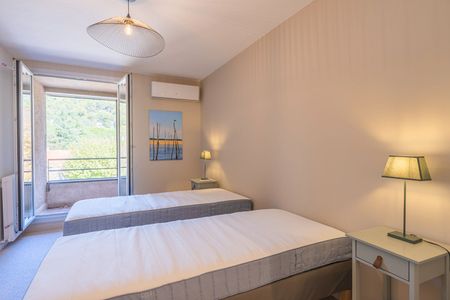 Location Appartement 5 pièces 152m² AIX EN PROVENCE 90ème - Photo 4
