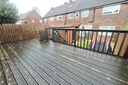 Cousin Lane - Photo 2