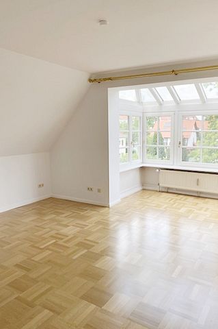 Gemütliche 2-Zimmer Dachgeschoss-Wohnung mit 2 Balkonen in Sendling-Westpark - Photo 2