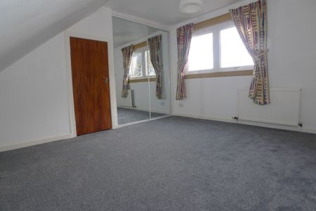 Property to let in Dundee - Photo 2