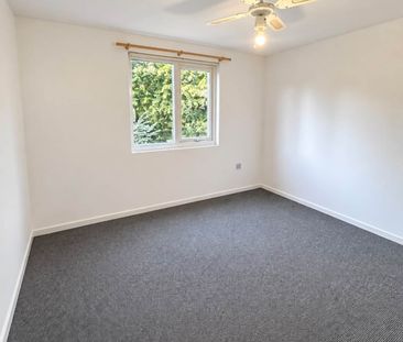 Hitchins Close, Runcorn - Photo 4