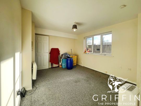 Falcon Avenue, Grays, RM17 - Photo 1