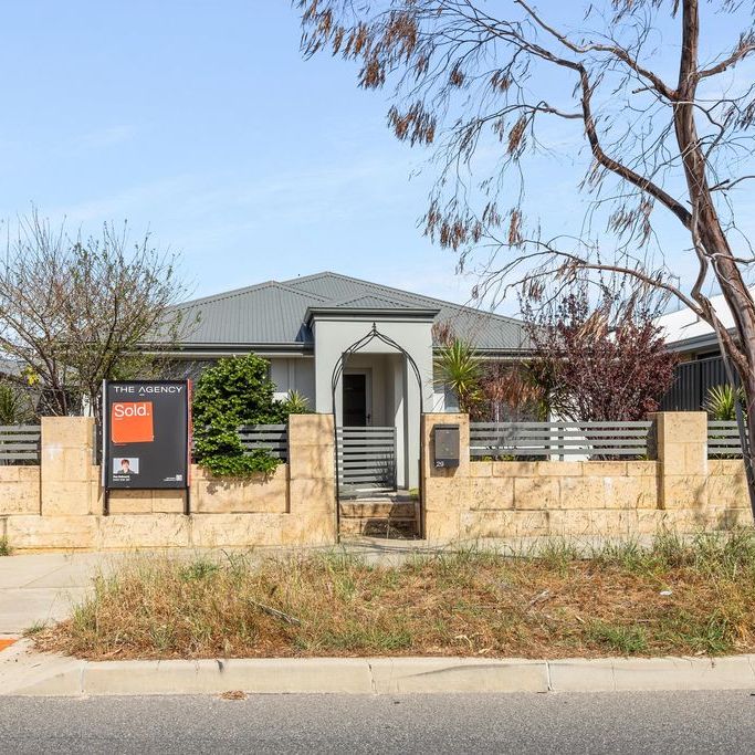 Modern 3-Bedroom Home in Prime Baldivis Location - Photo 1