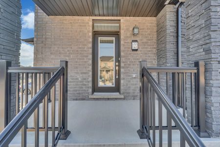 For Lease - 127 Blacksmith Drive, Woolwich, Ontario - Photo 2