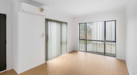 Modern 4 bedroom new build in peaceful Conifer Grove! - Photo 3