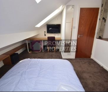 5 Bedroom Houses to Rent in Leeds - Photo 5