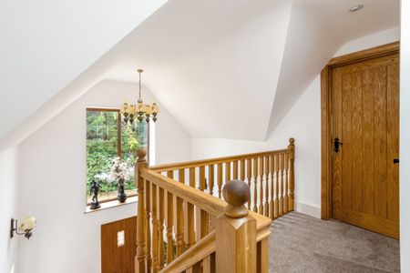 4 bedroom detached house to rent - Photo 4