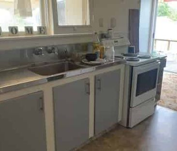 LOOKING FOR A FAMILY HOME? - Photo 3