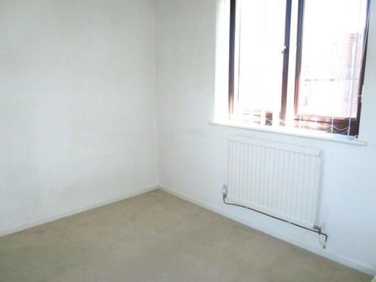 4 bedroom detached house to rent - Photo 1