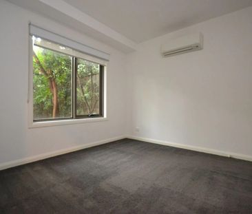 2/1 Kenneth Street, Preston, Vic 3072 - Photo 4